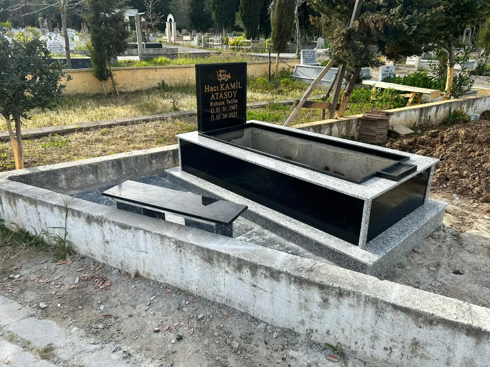 Bafra Aile Mezarlığı Yapımı